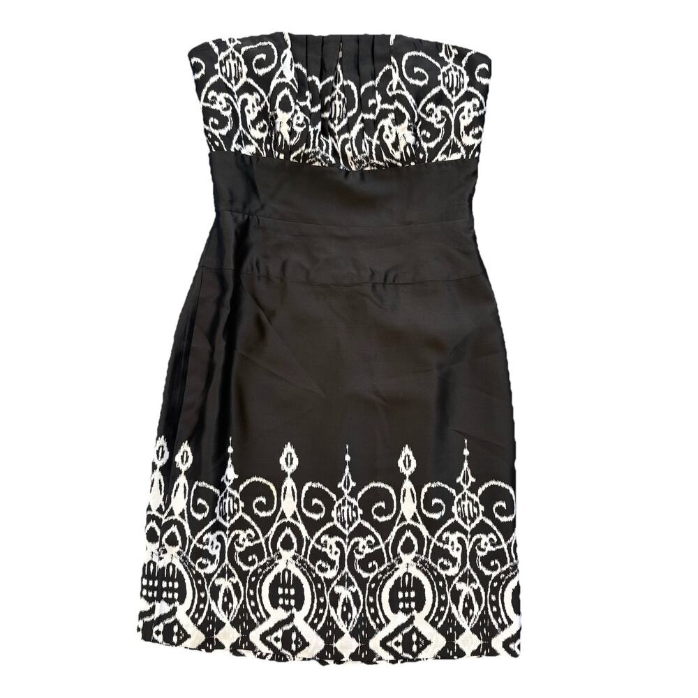 White House Black Market Size 2 Strapless Dress White Porcelain Pattern Classy